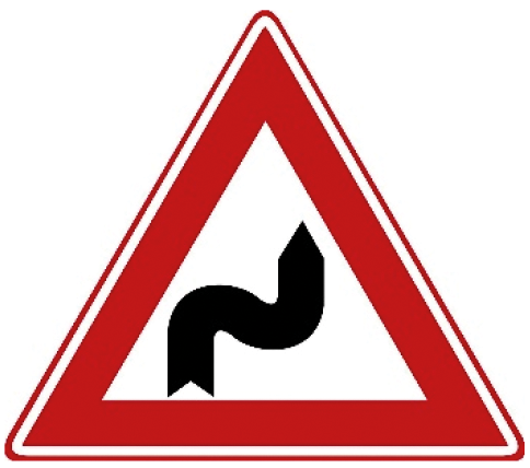 Verkeersbord J4: S-bocht(en), eerst naar rechts