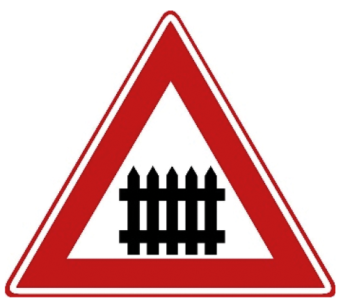 Verkeersbord J10: Overweg met slagbomen
