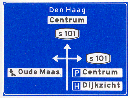 Verkeersbord K10: Voorwegwijzer binnen de bebouwde kom met interlokaal doel, lokaal doel, een dagrecreatiecentrum, objecten en stadsroutenummers