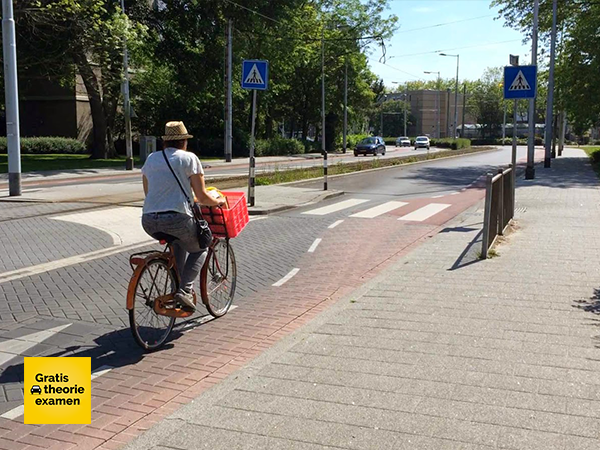 Is een fietser een bestuurder?