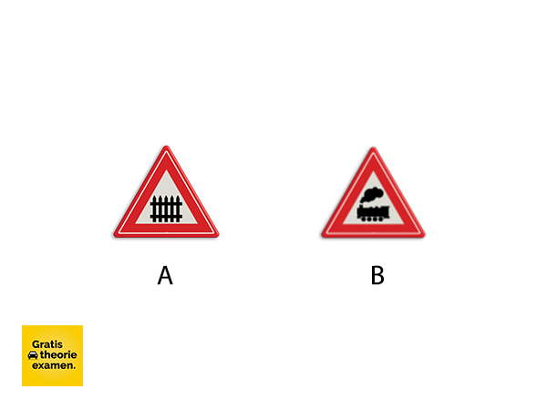 Bij welk bord geldt: Je nadert een onbewaakte overweg?